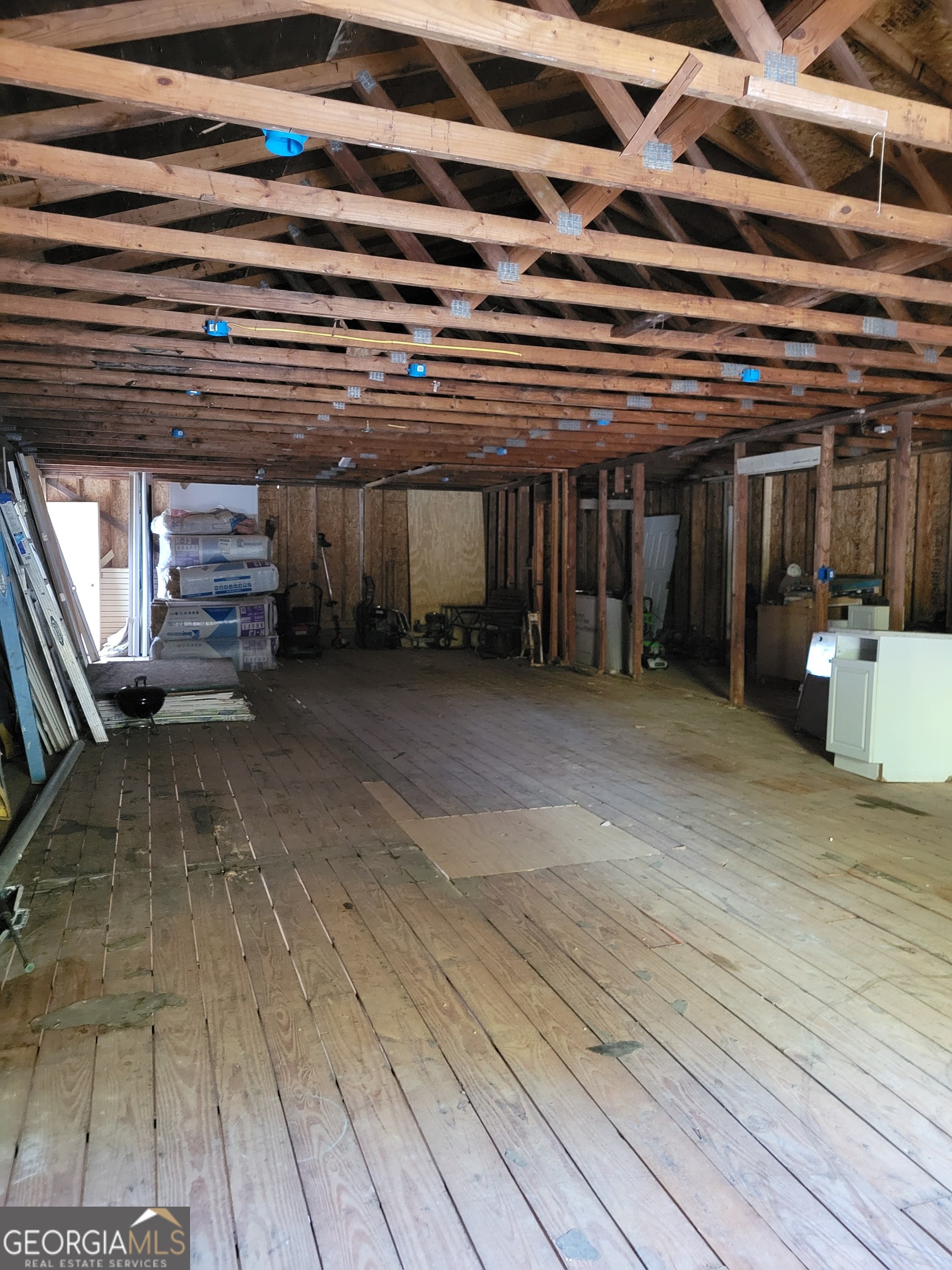 5372 Bryant Boulevard Property Photo 11