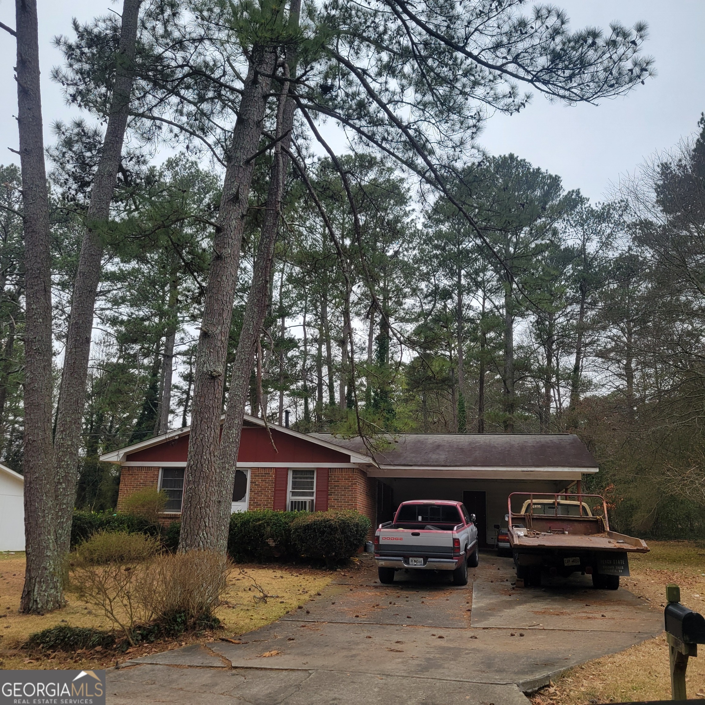 4682 Pine Circle Property Photo 7