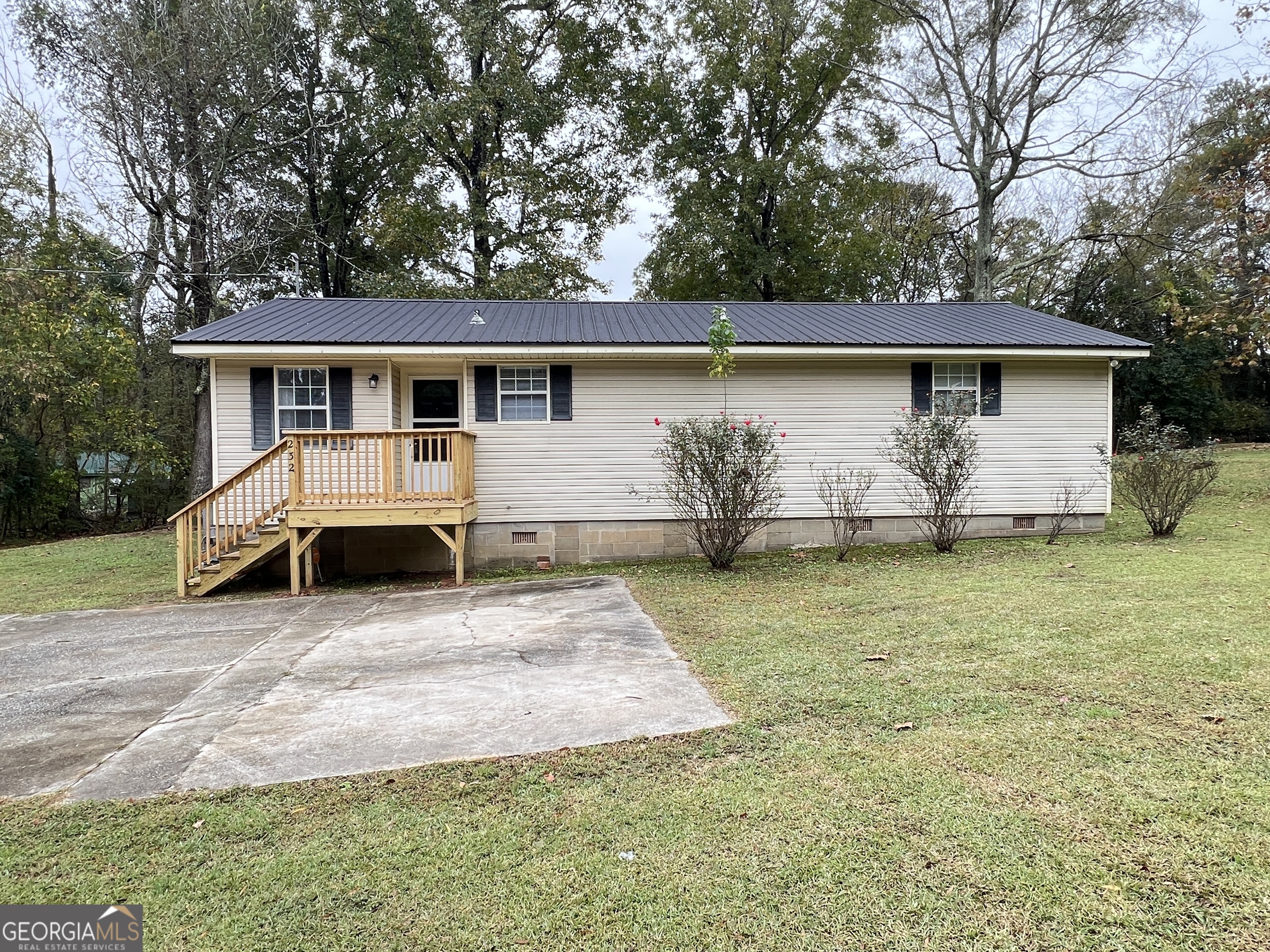 232 North Street Property Photo 1