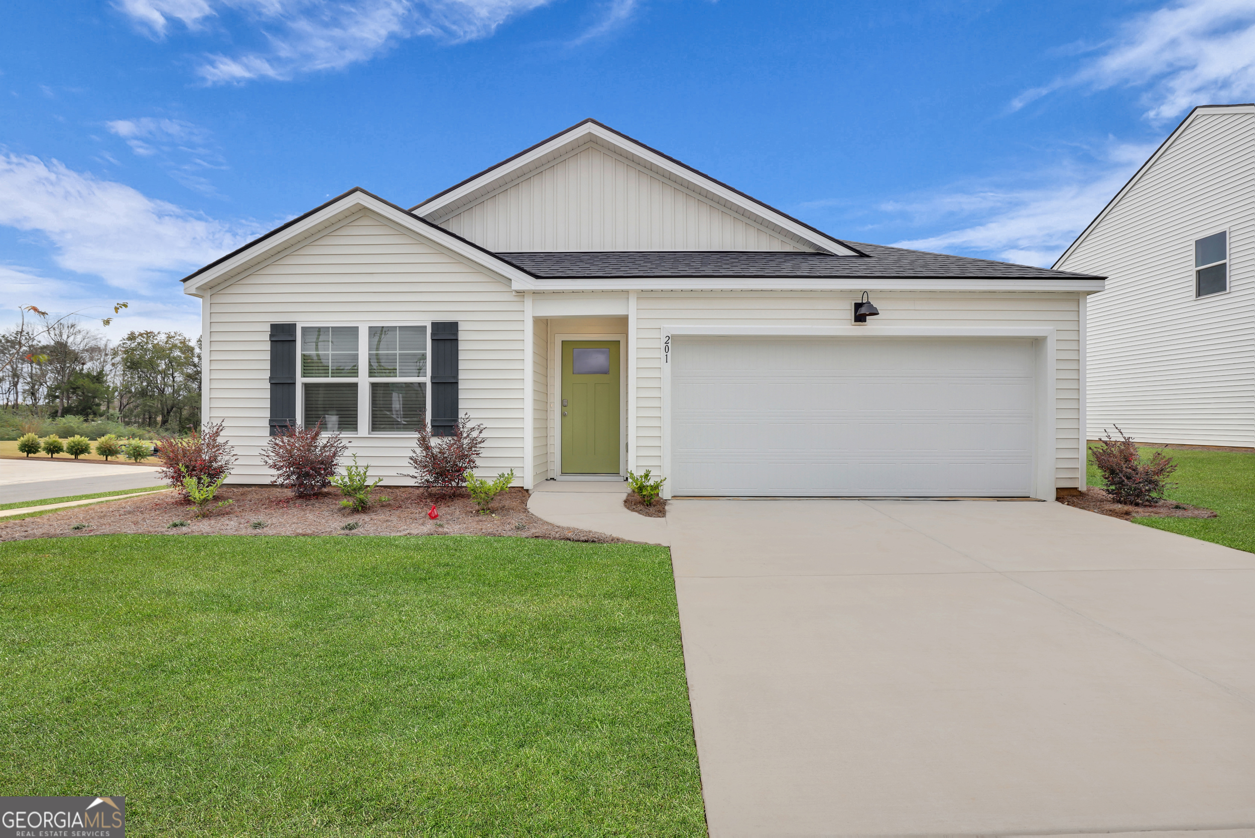 201 Birdsill Street Property Photo 1