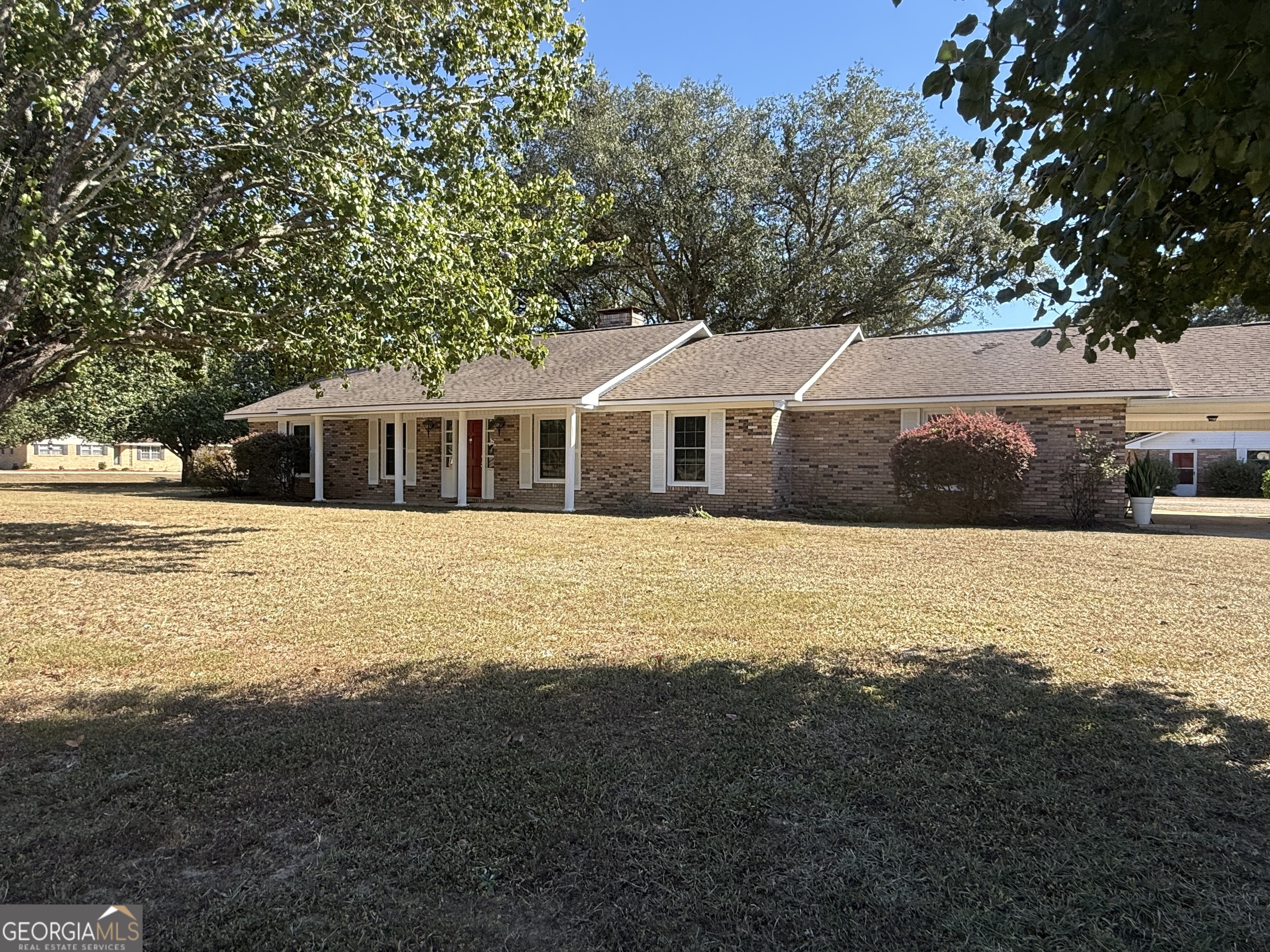 934 Southside Drive Property Photo 1