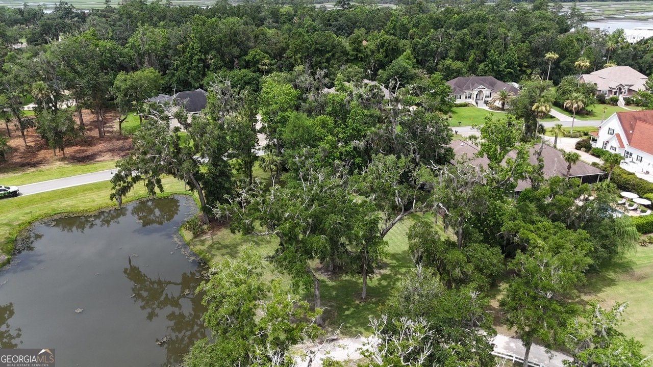 370 Oak Grove Island Drive Property Photo 3