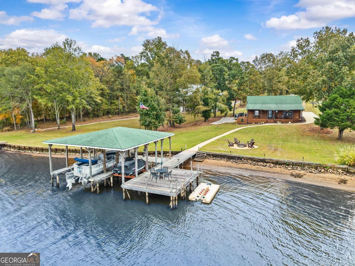 851 Jamesway Drive Property Photo 1