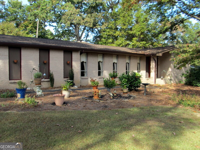 3014 Barcelona Way Property Photo 4