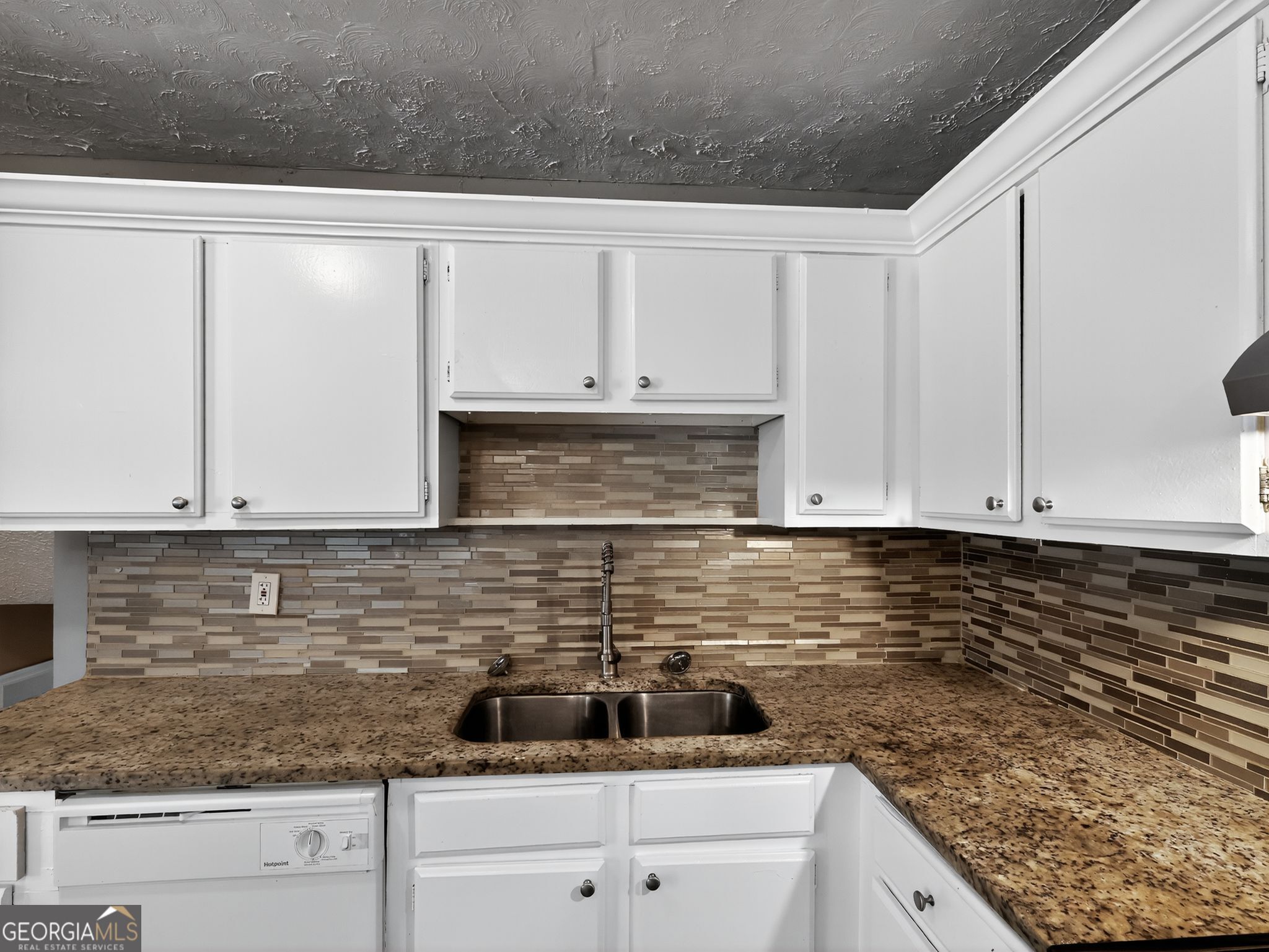 4598 Ashmore Drive Property Photo 17