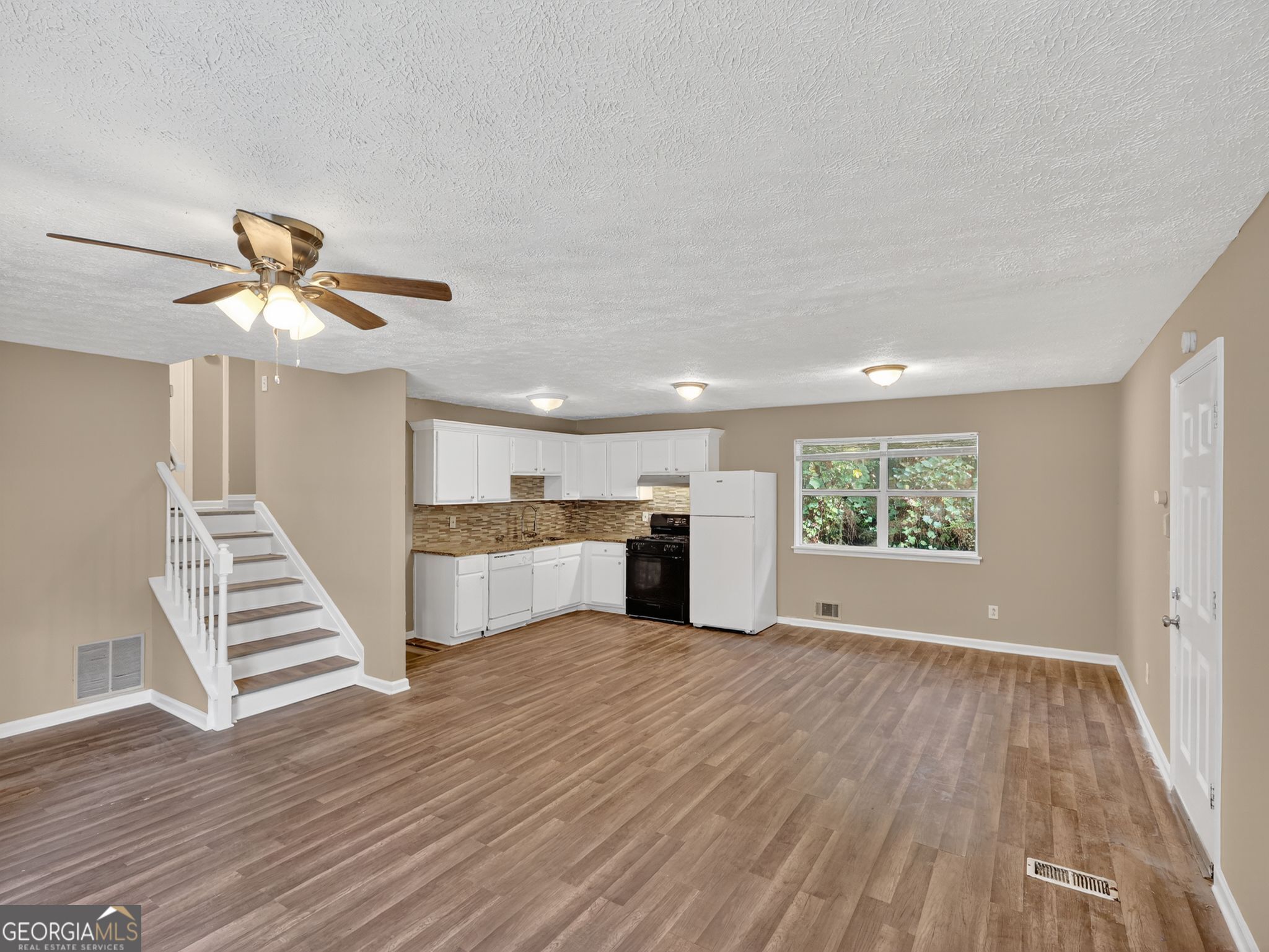 4598 Ashmore Drive Property Photo 18