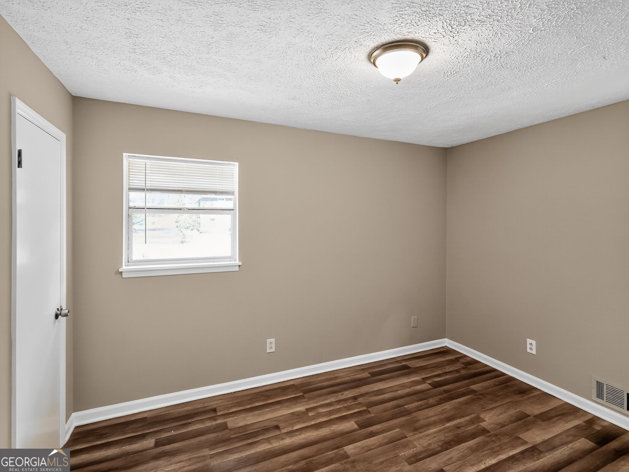 4598 Ashmore Drive Property Photo 31