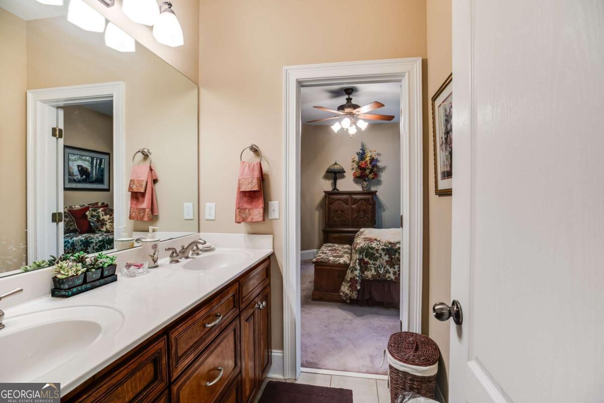 5660 Knotty Ridge Drive Property Photo 28