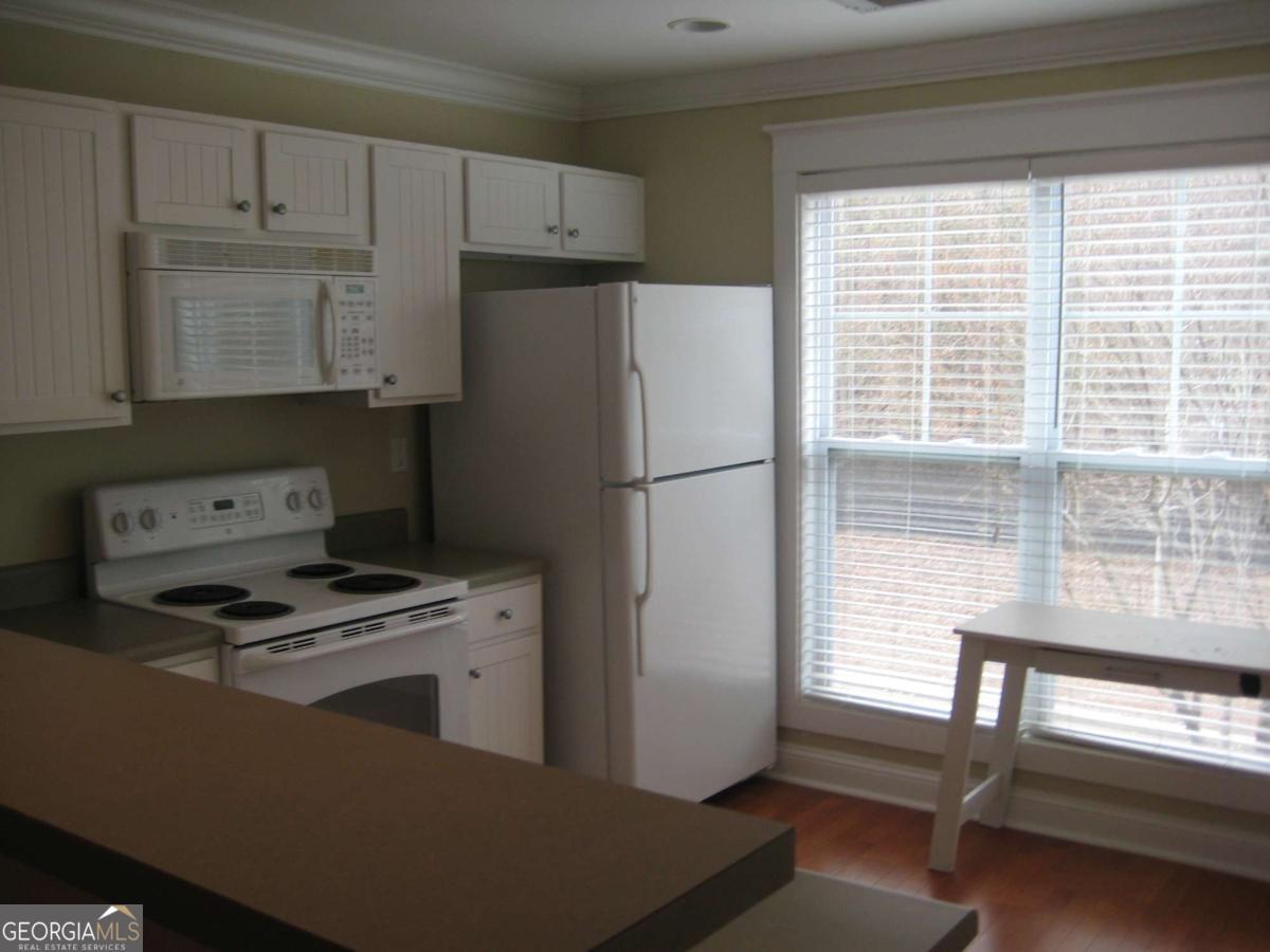 1035 Barnett Shoals Road # 223 Property Photo 5