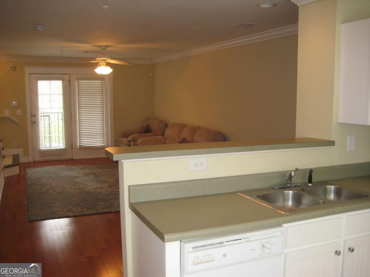 1035 Barnett Shoals Road # 223 Property Photo 7
