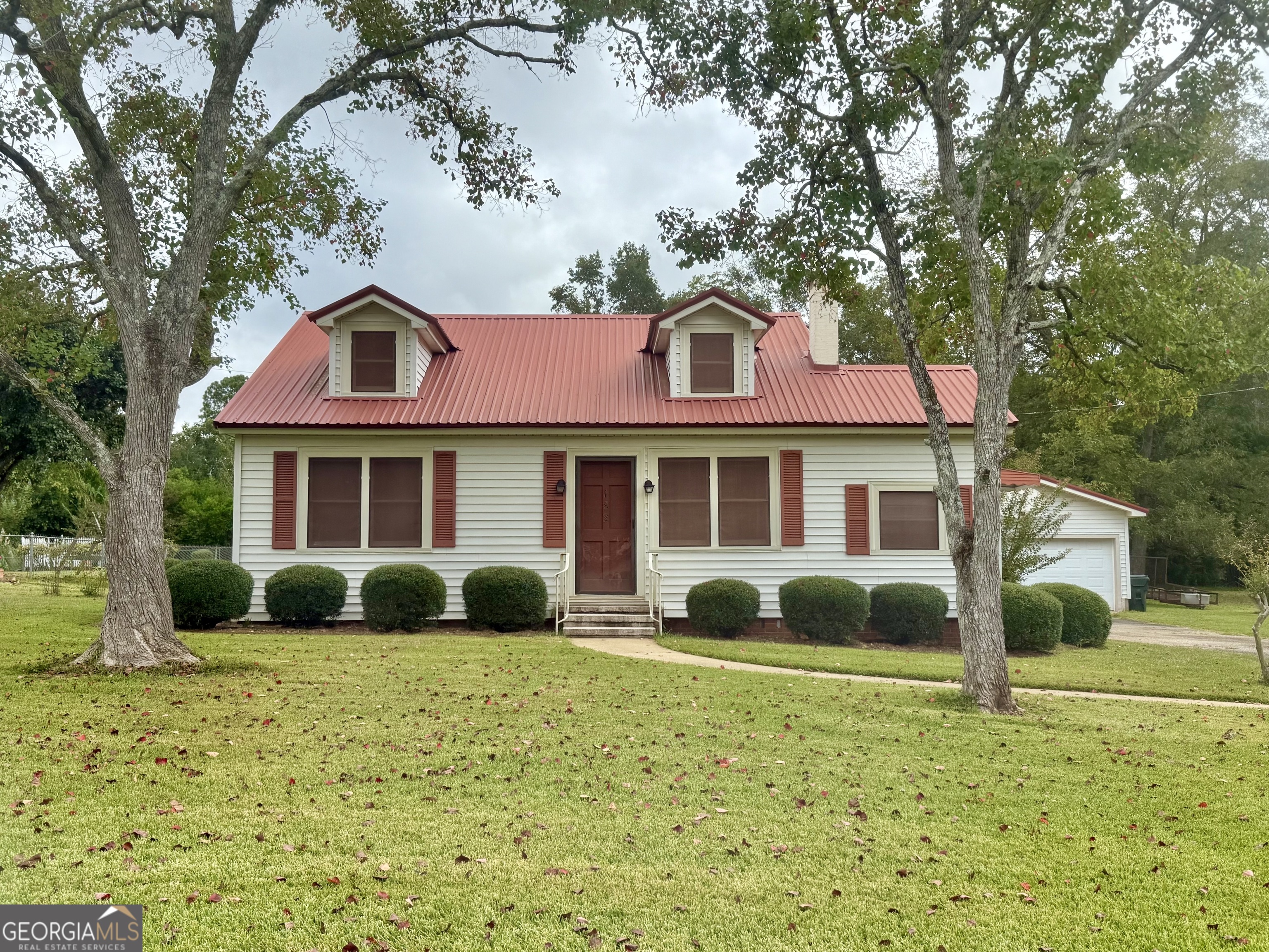 182 S Central Avenue Property Photo 1