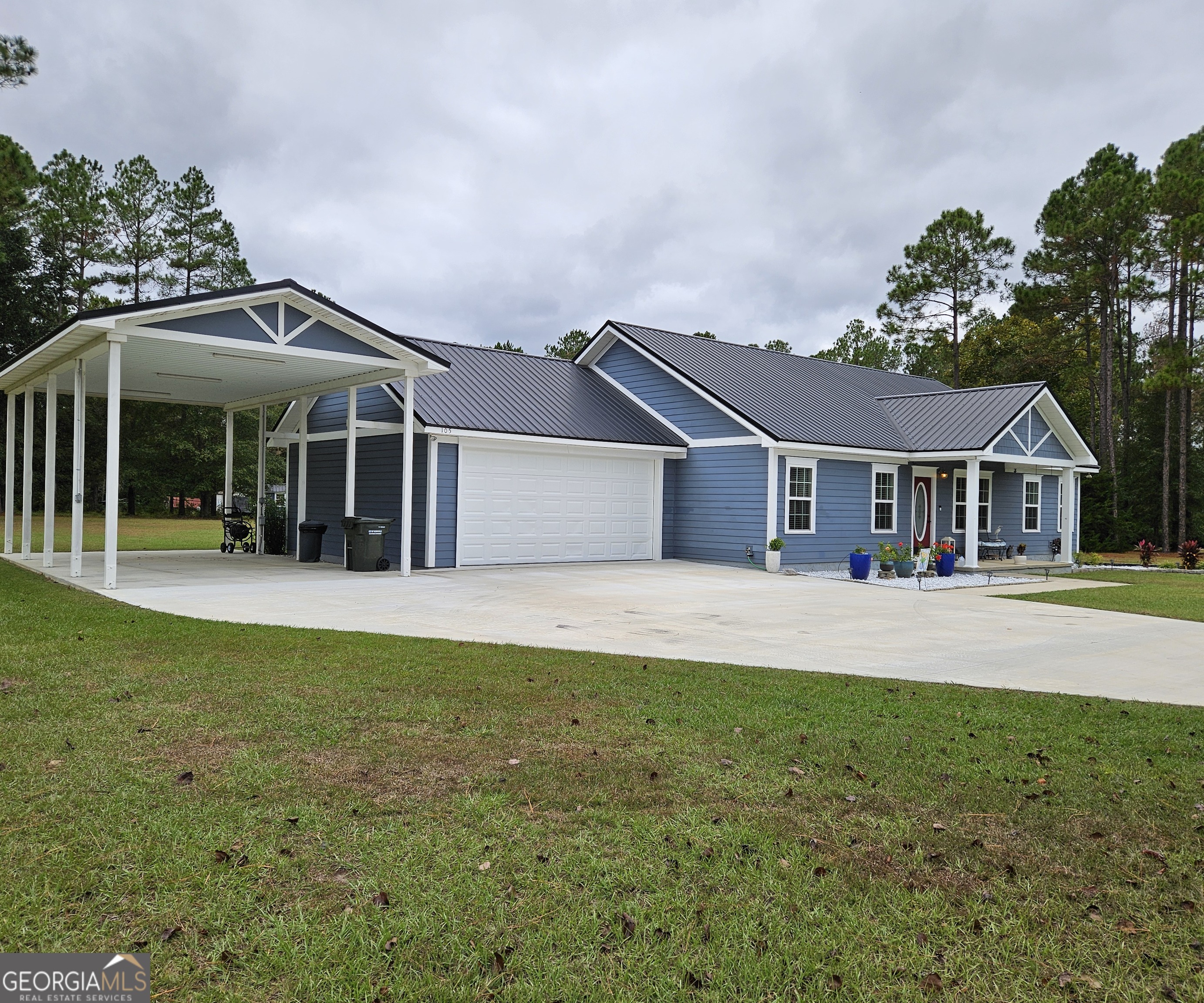 105 Mossy Creek Way Property Photo 3