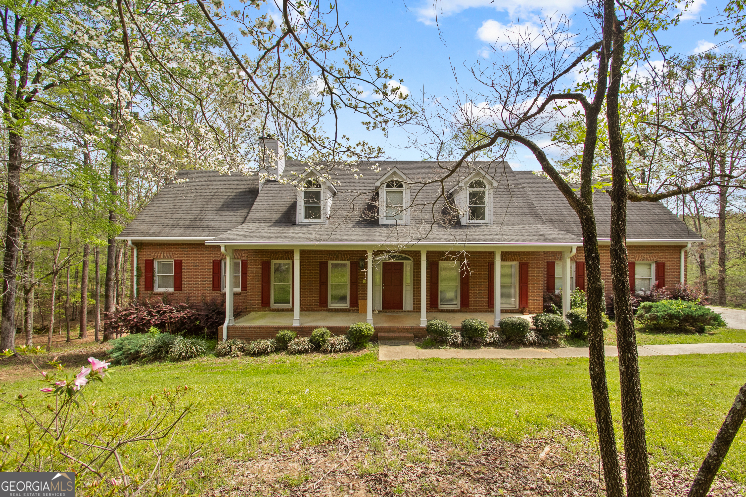 125 Tumbling Shoals Drive Property Photo 1