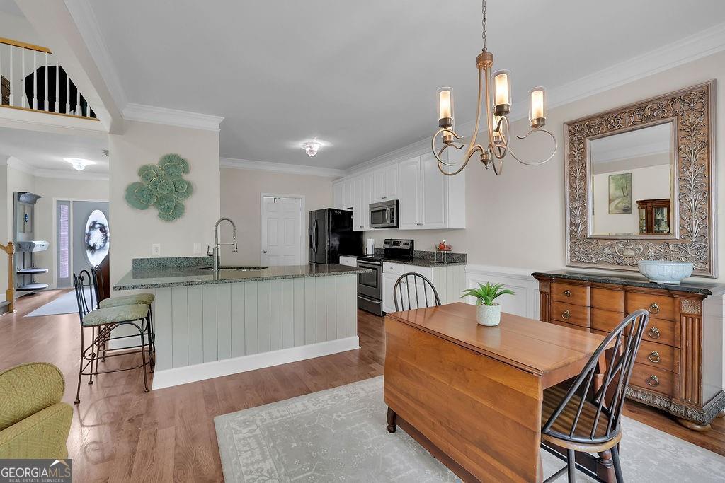 2075 Pine Tree Drive # B2 Property Photo 8
