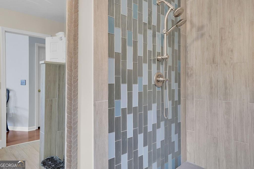 2075 Pine Tree Drive # B2 Property Photo 12