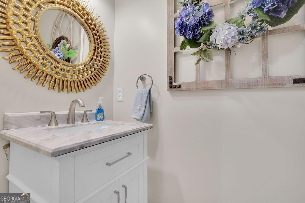 2075 Pine Tree Drive # B2 Property Photo 14