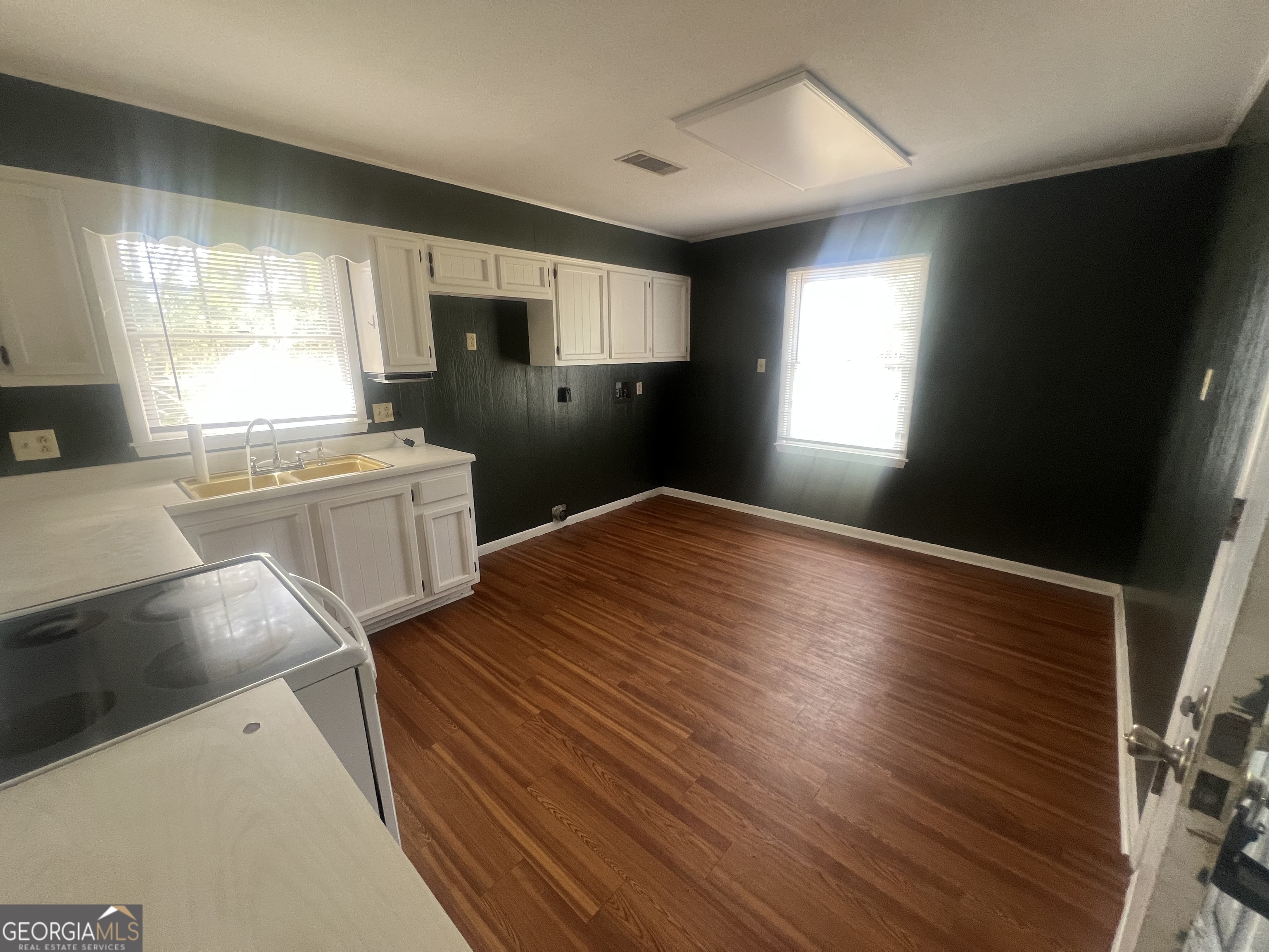 2103 Aimwell Road Property Photo 3