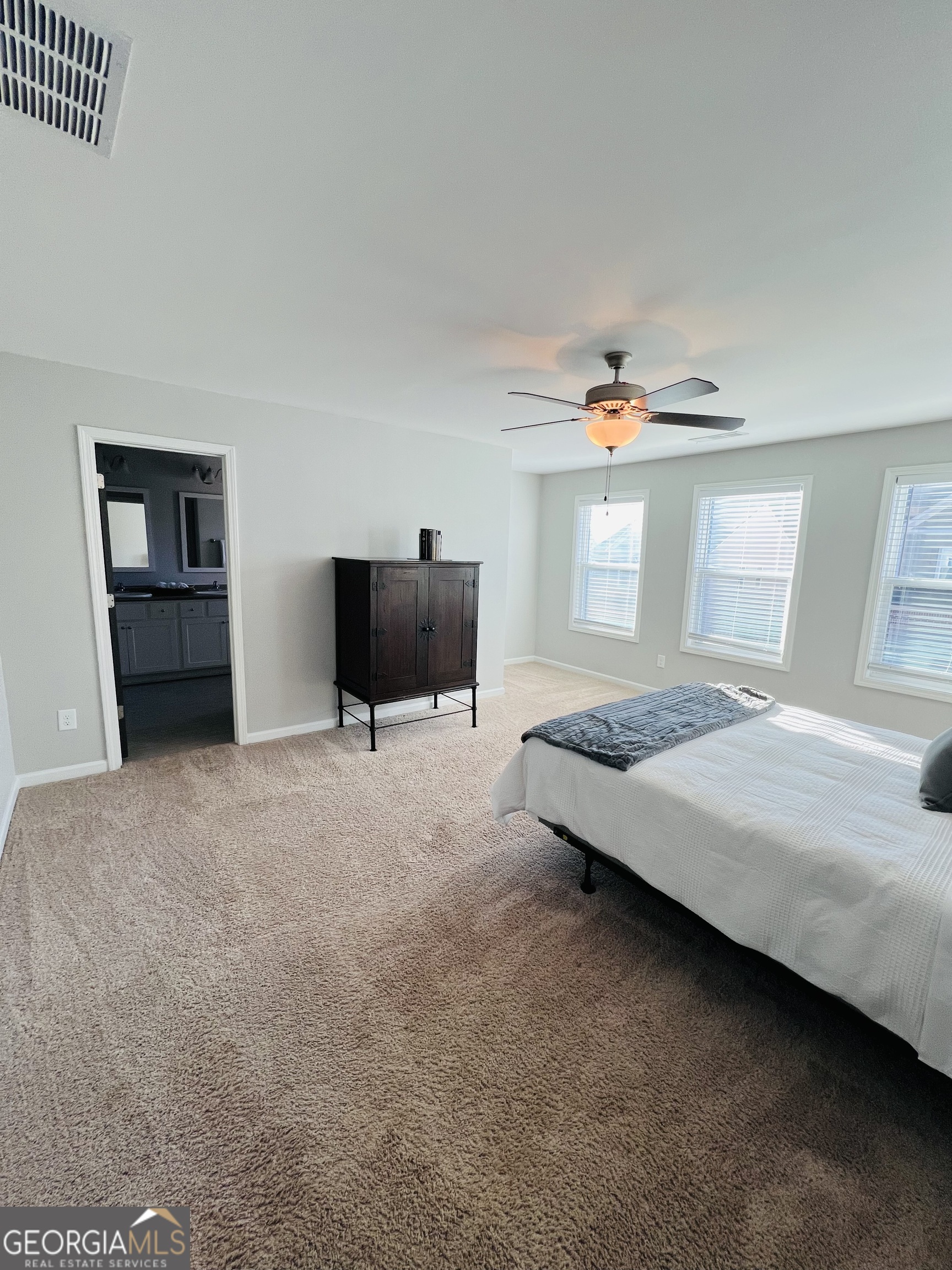 52 Wisteria Court Property Photo 12