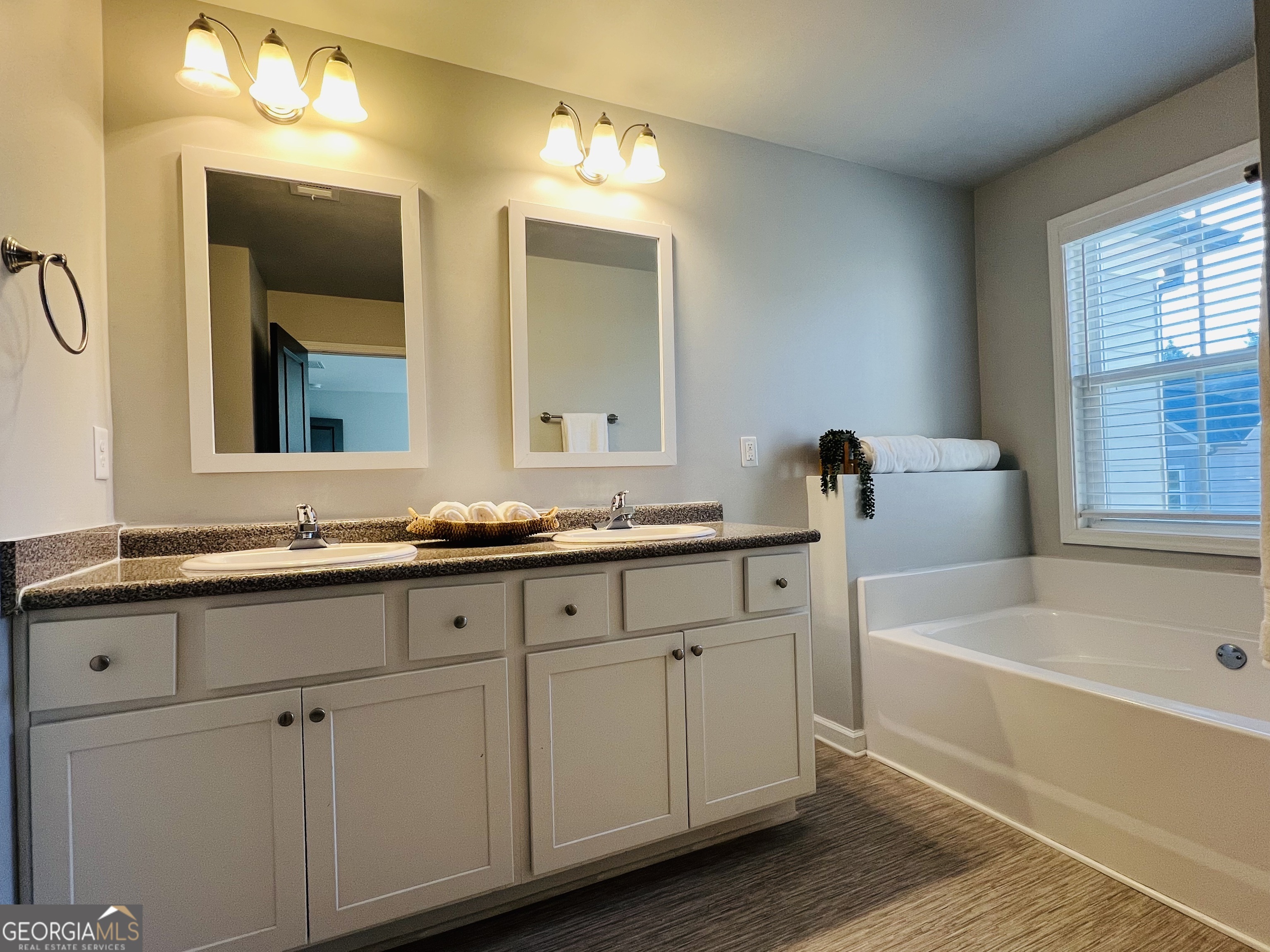 52 Wisteria Court Property Photo 15