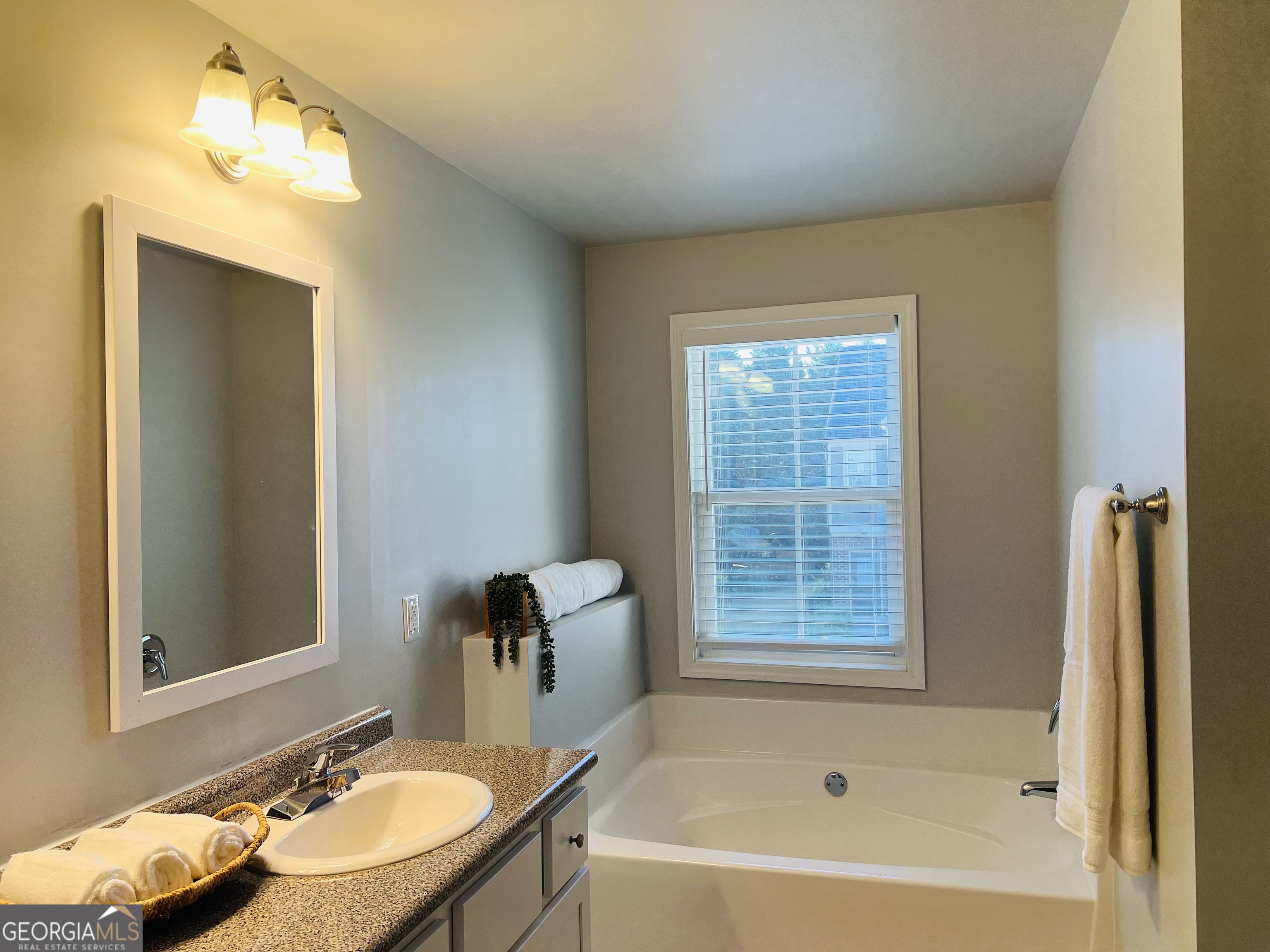52 Wisteria Court Property Photo 16