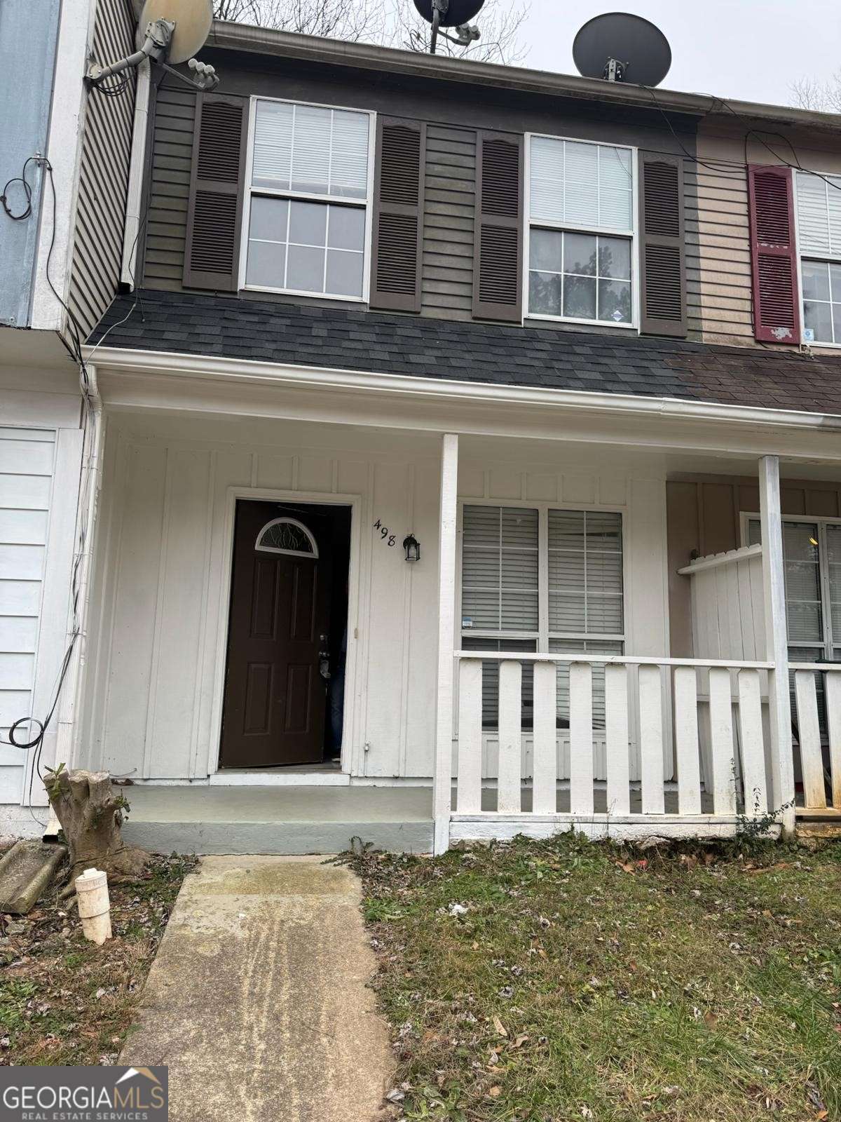 498 Prince Of Wales Property Photo 1