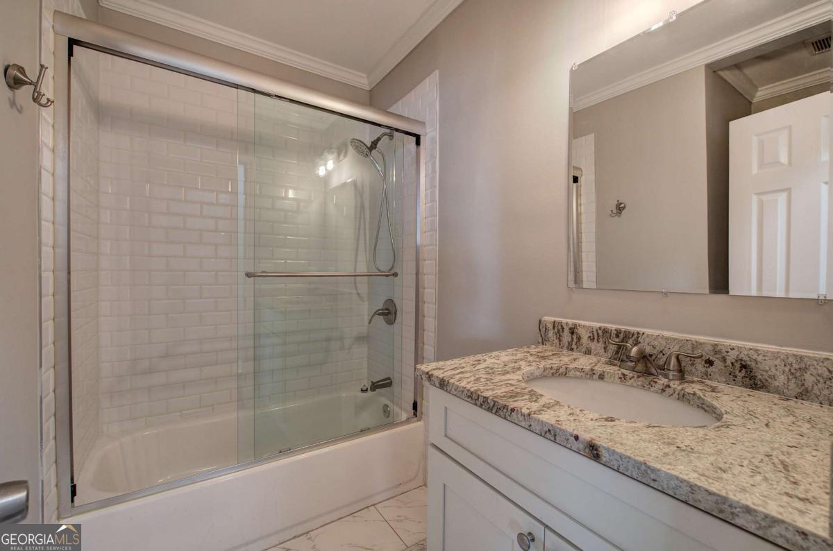 1204 Westridge Road Sw Property Photo 23
