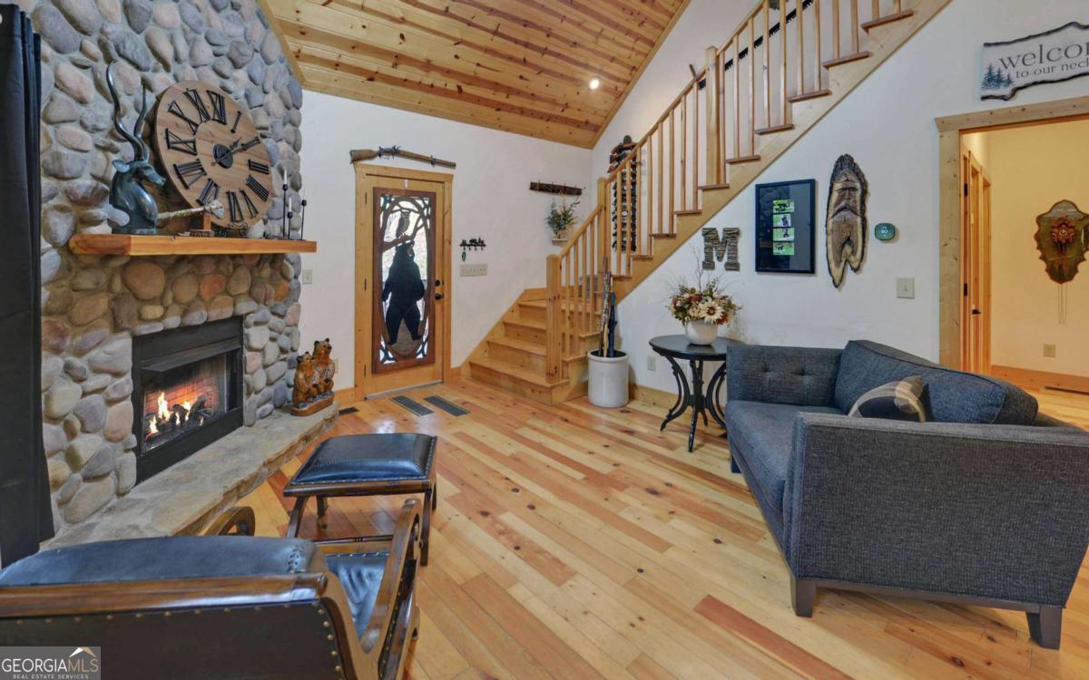 169 Wildwood Court Property Photo 8