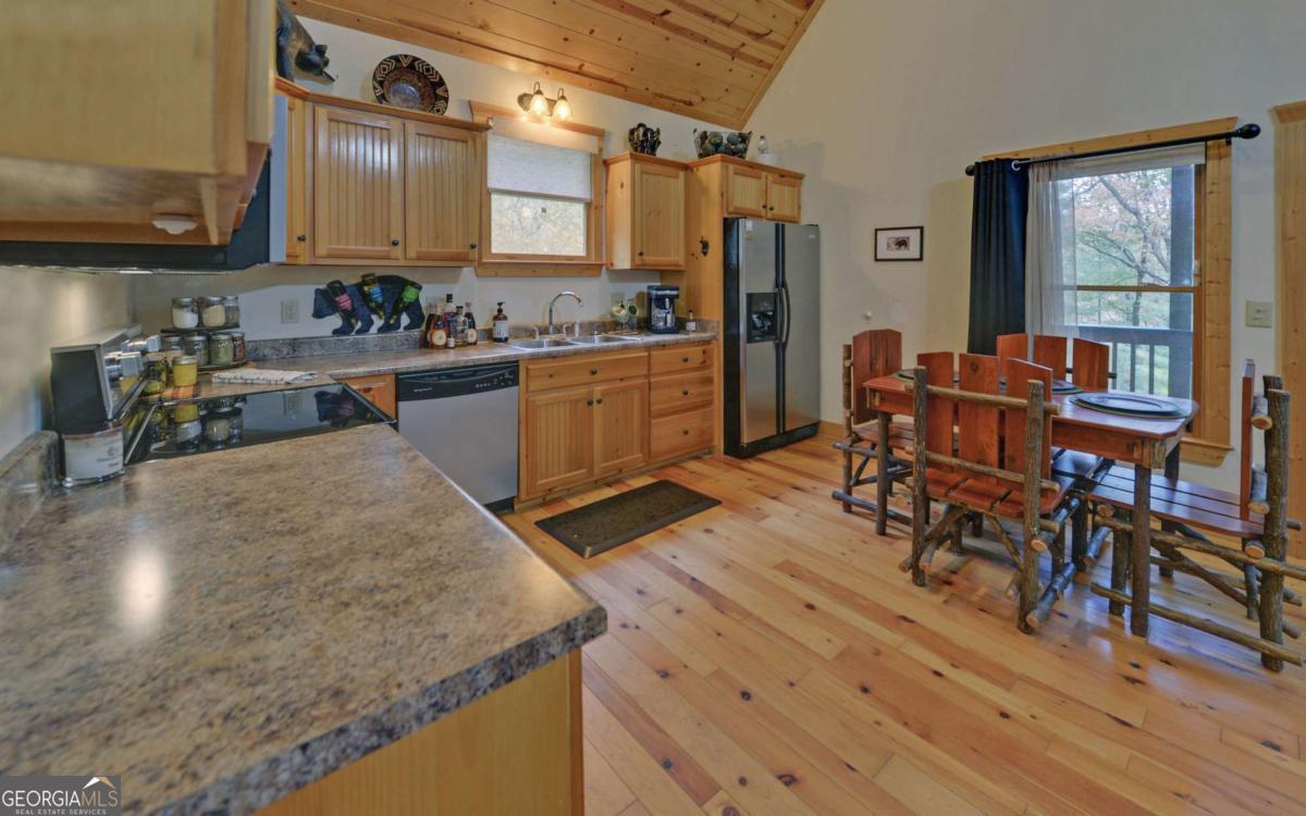 169 Wildwood Court Property Photo 13