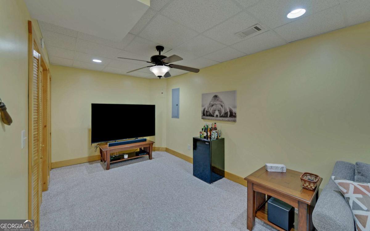 169 Wildwood Court Property Photo 32