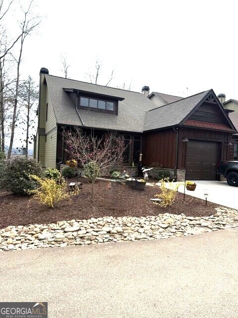 5 Upper Knoll Drive Property Photo 2
