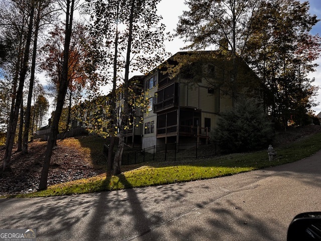 5 Upper Knoll Drive Property Photo 4