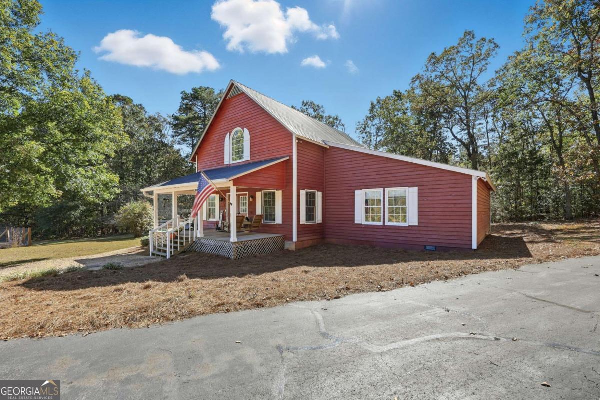 6752 Shoal Creek Road Property Photo 4