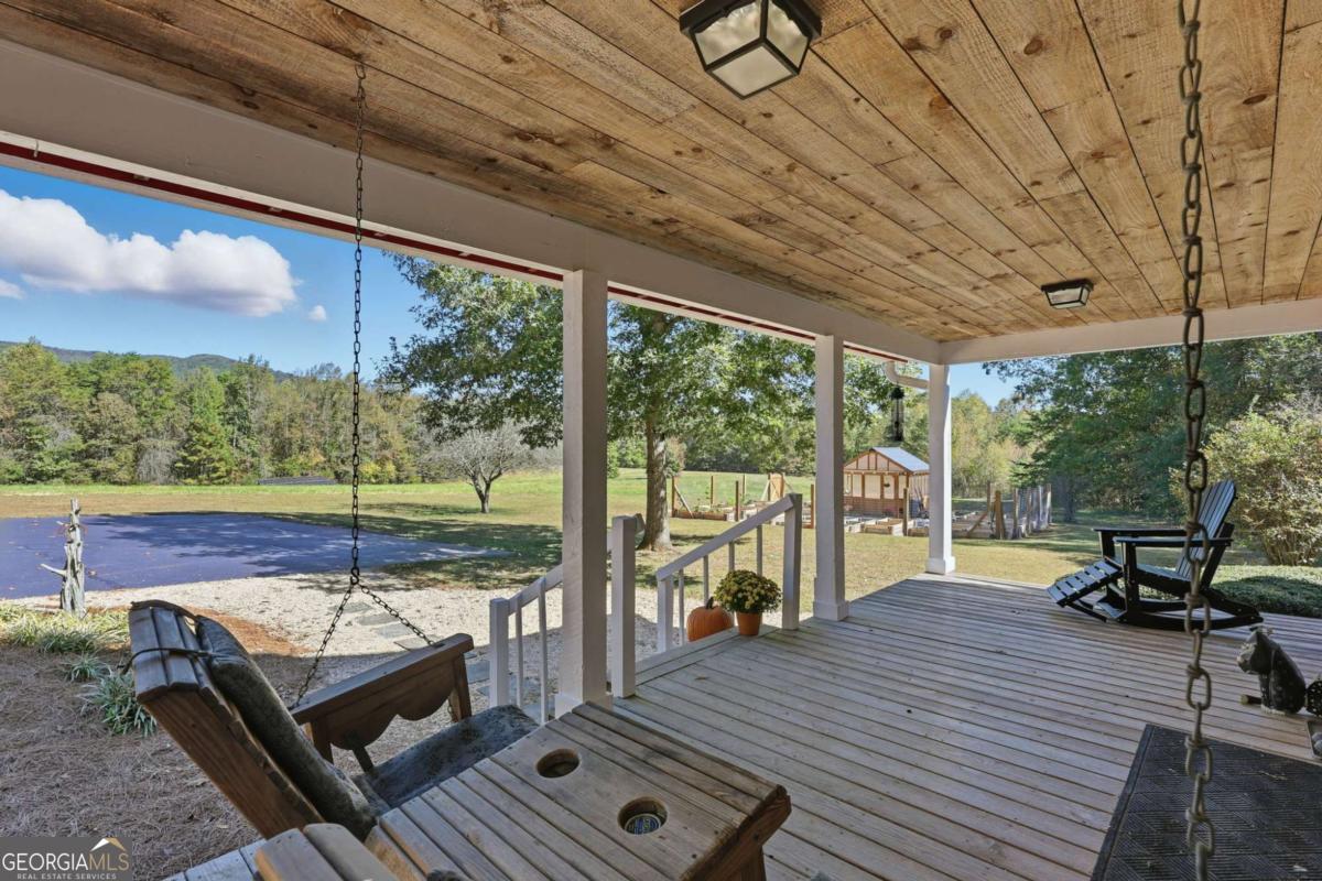 6752 Shoal Creek Road Property Photo 5