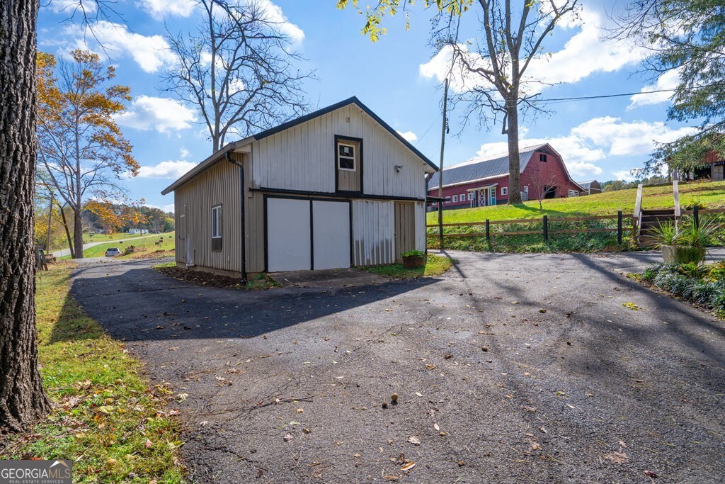 106 Settawig Road Property Photo 44
