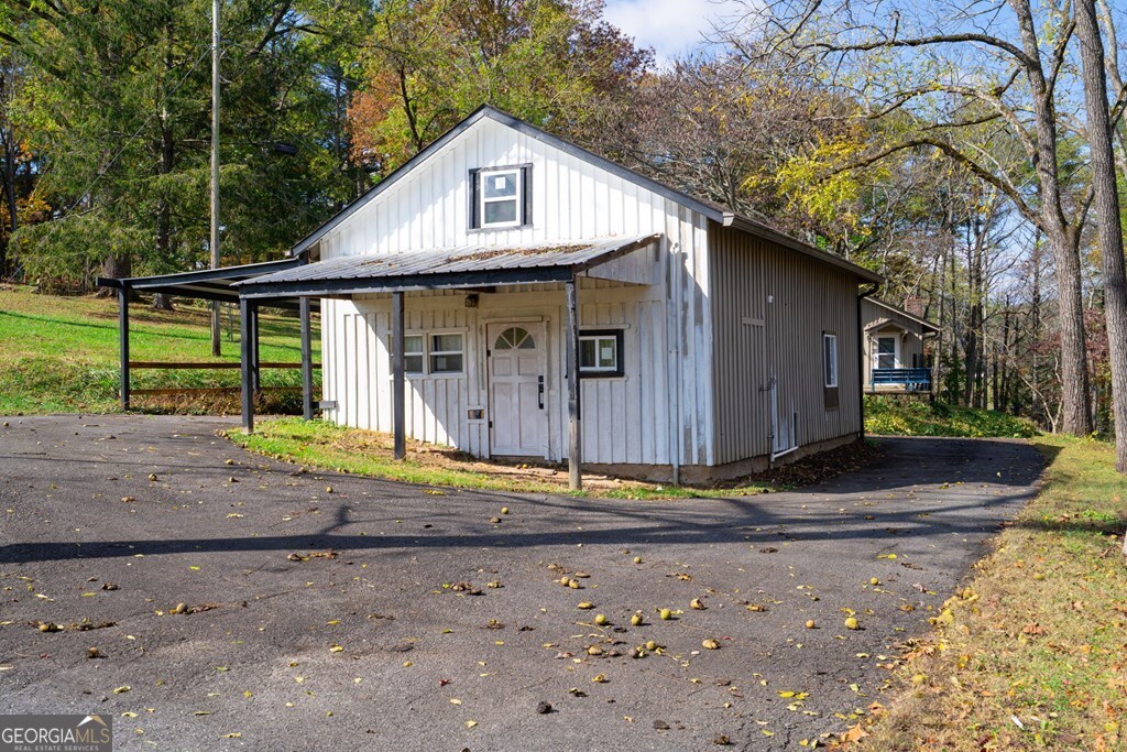 106 Settawig Road Property Photo 45