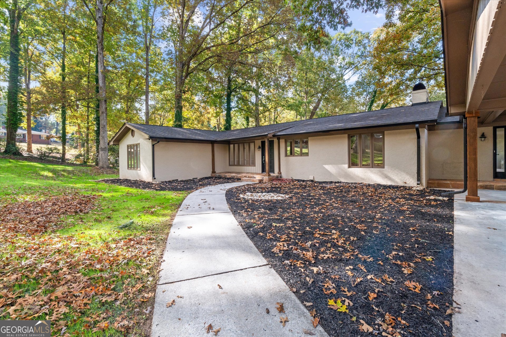 50 Azalea Trail Property Photo 4