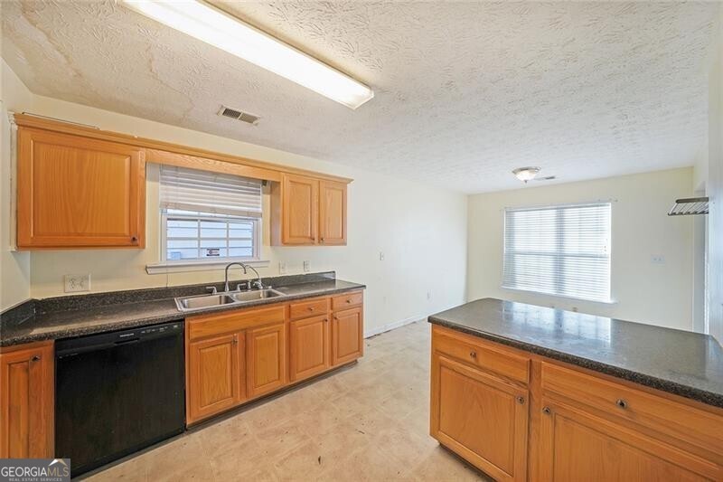 9886 Vista Circle Property Photo 12