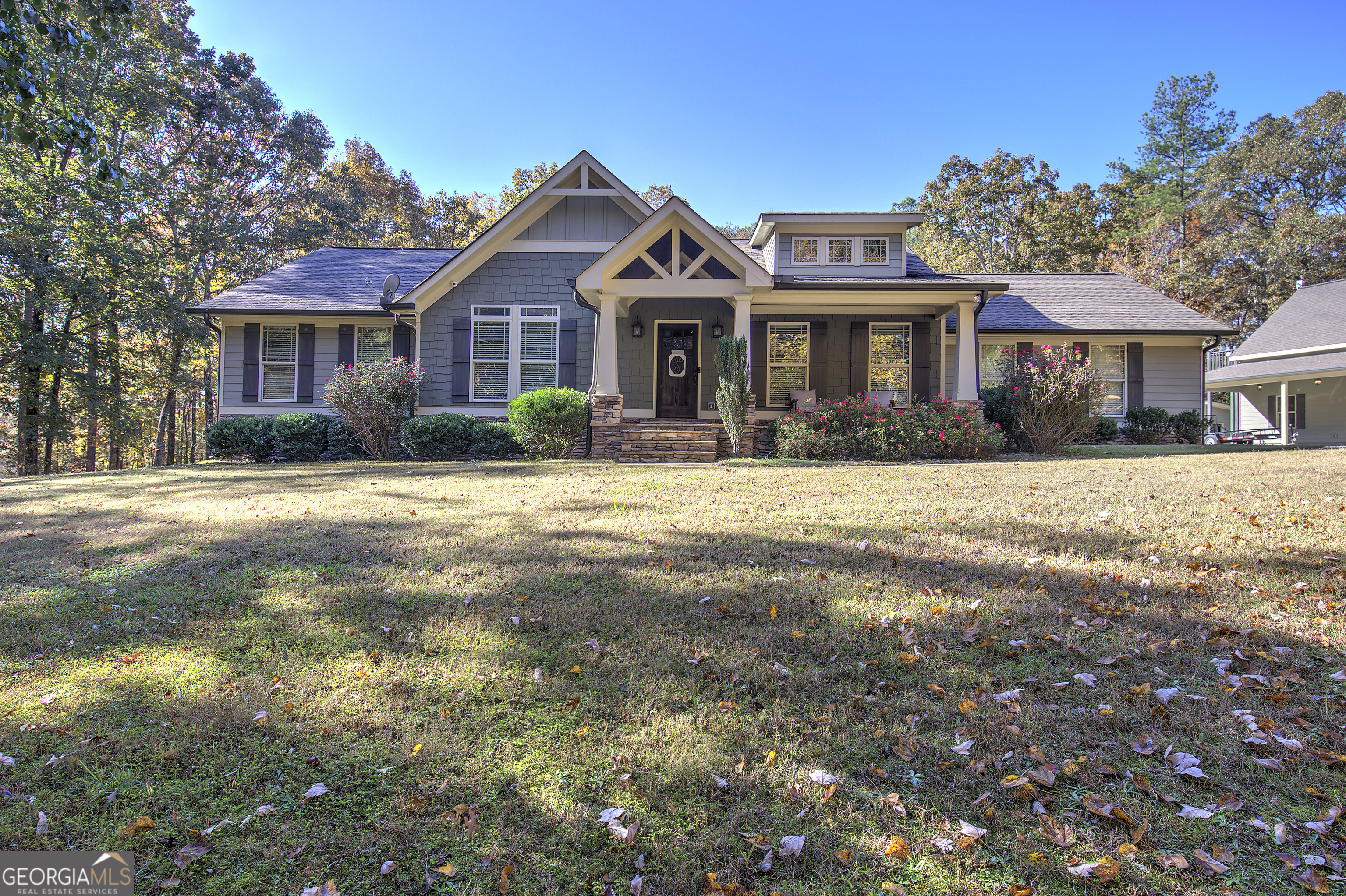 2253 Hills Creek Road Property Photo 1