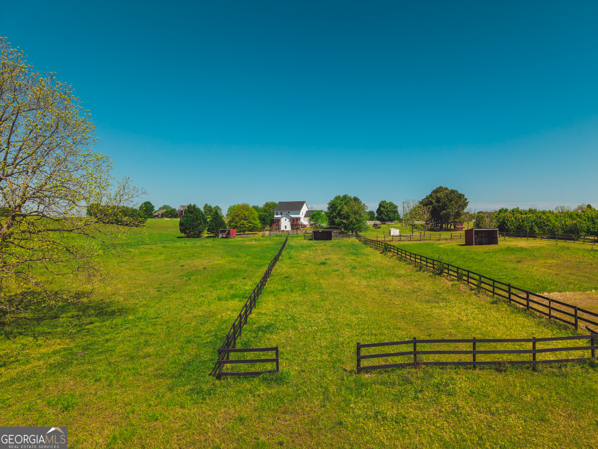 724 Teamon Road Property Photo 15