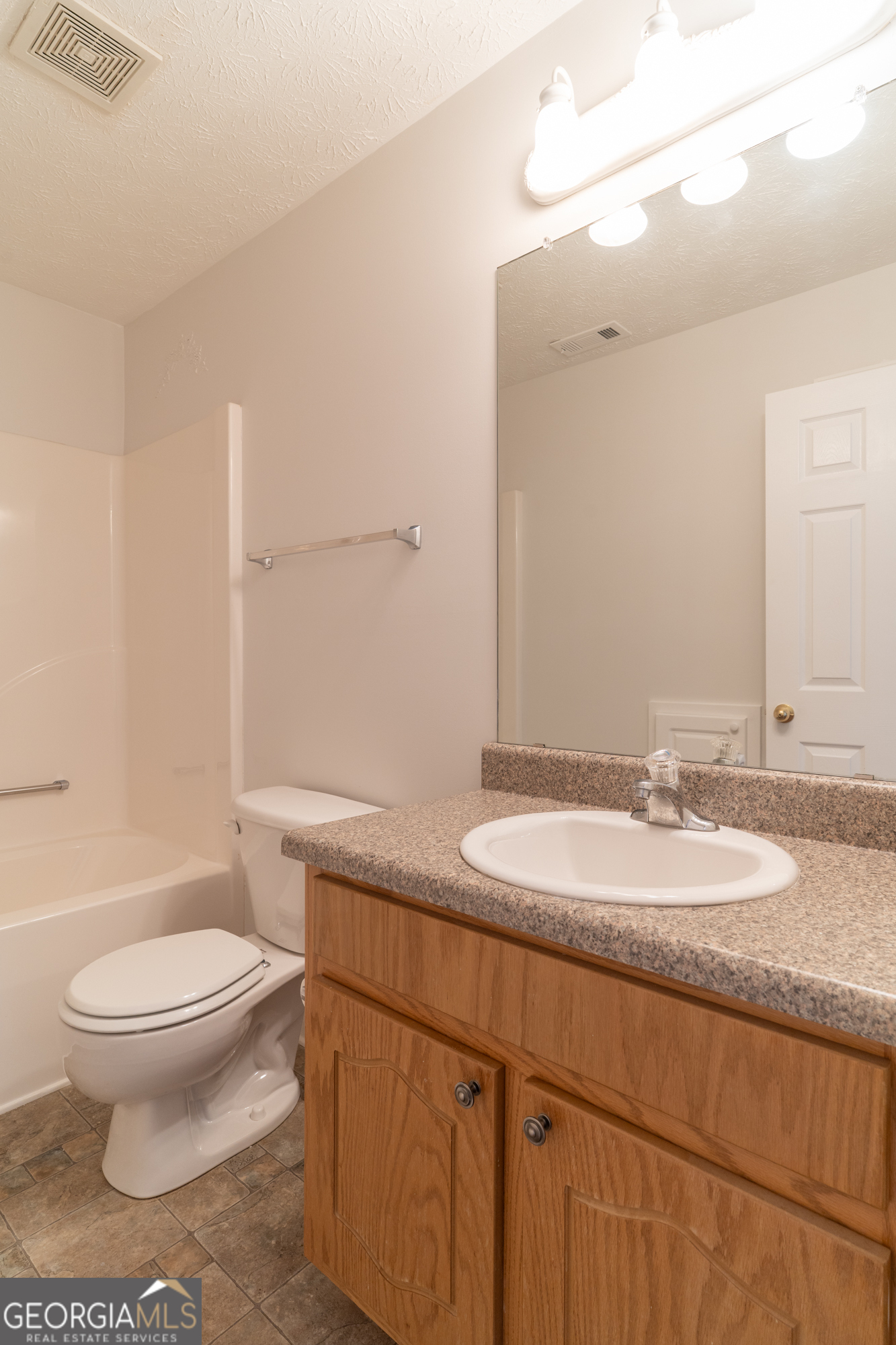 724 Teamon Road Property Photo 36