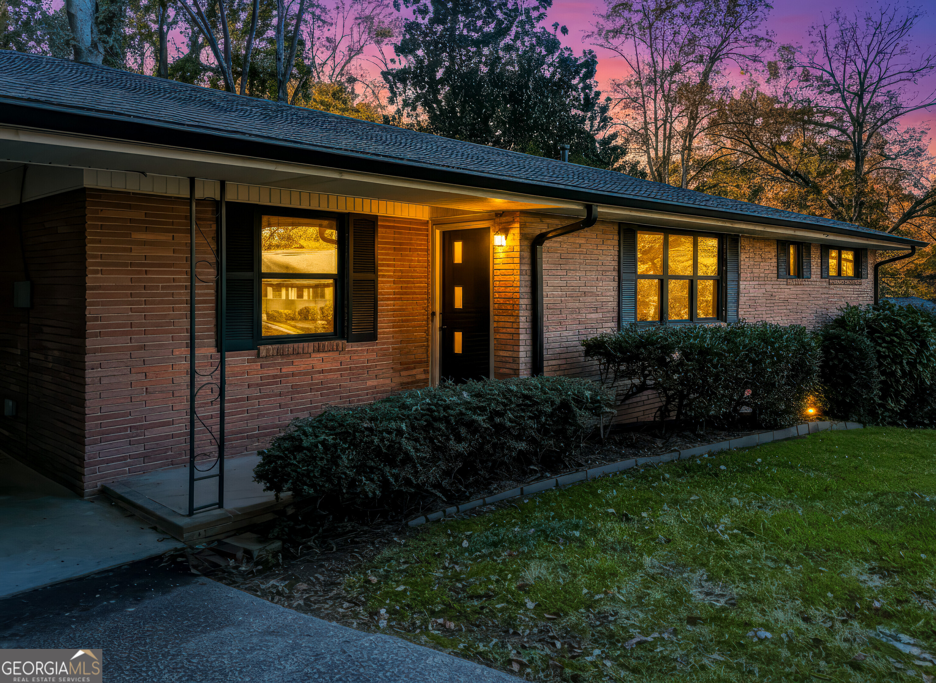 549 Park Street Place Property Photo 1
