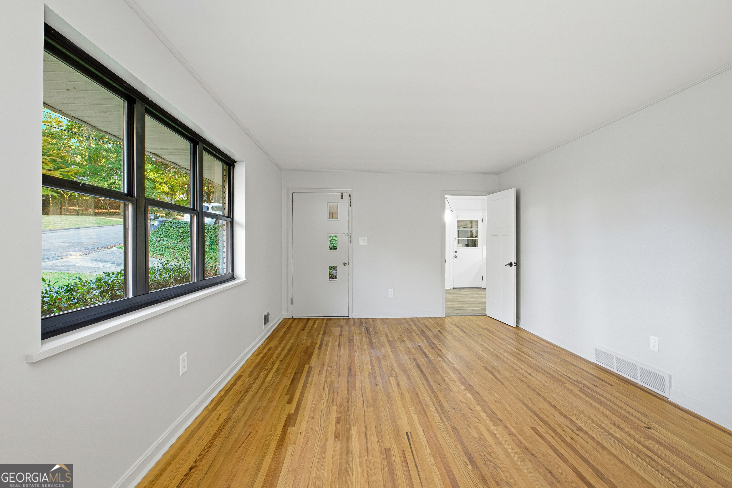 549 Park Street Place Property Photo 18