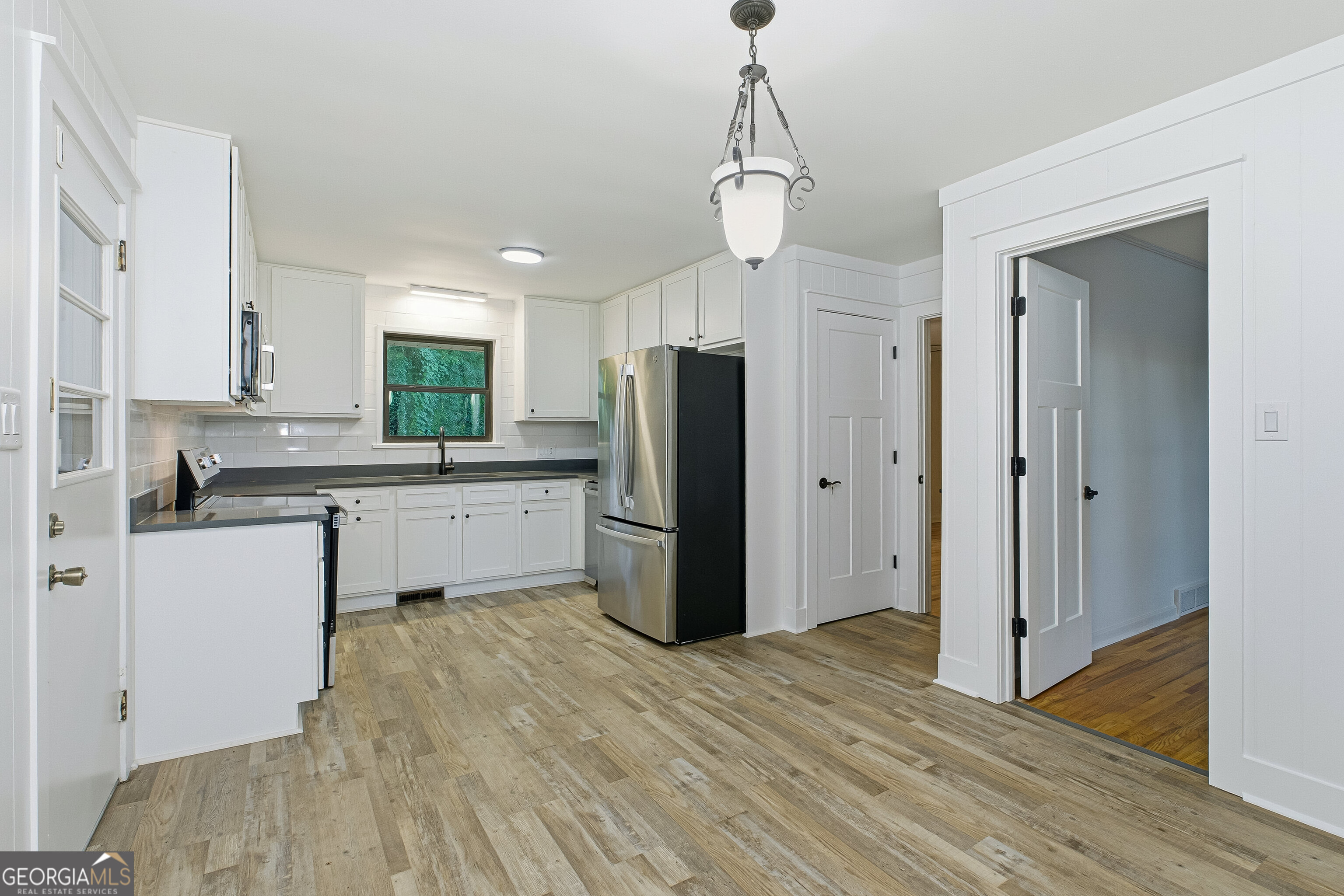 549 Park Street Place Property Photo 23