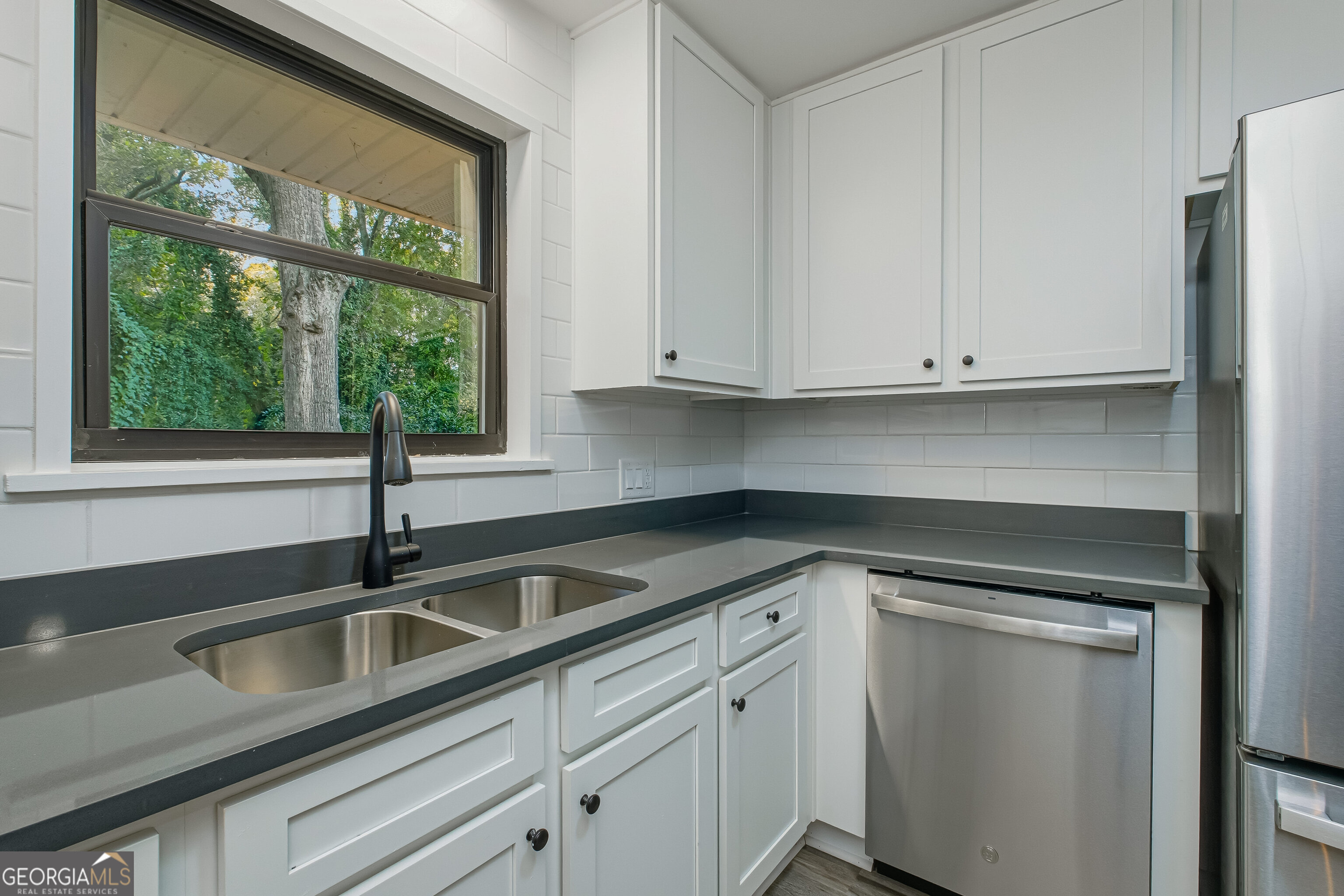 549 Park Street Place Property Photo 26