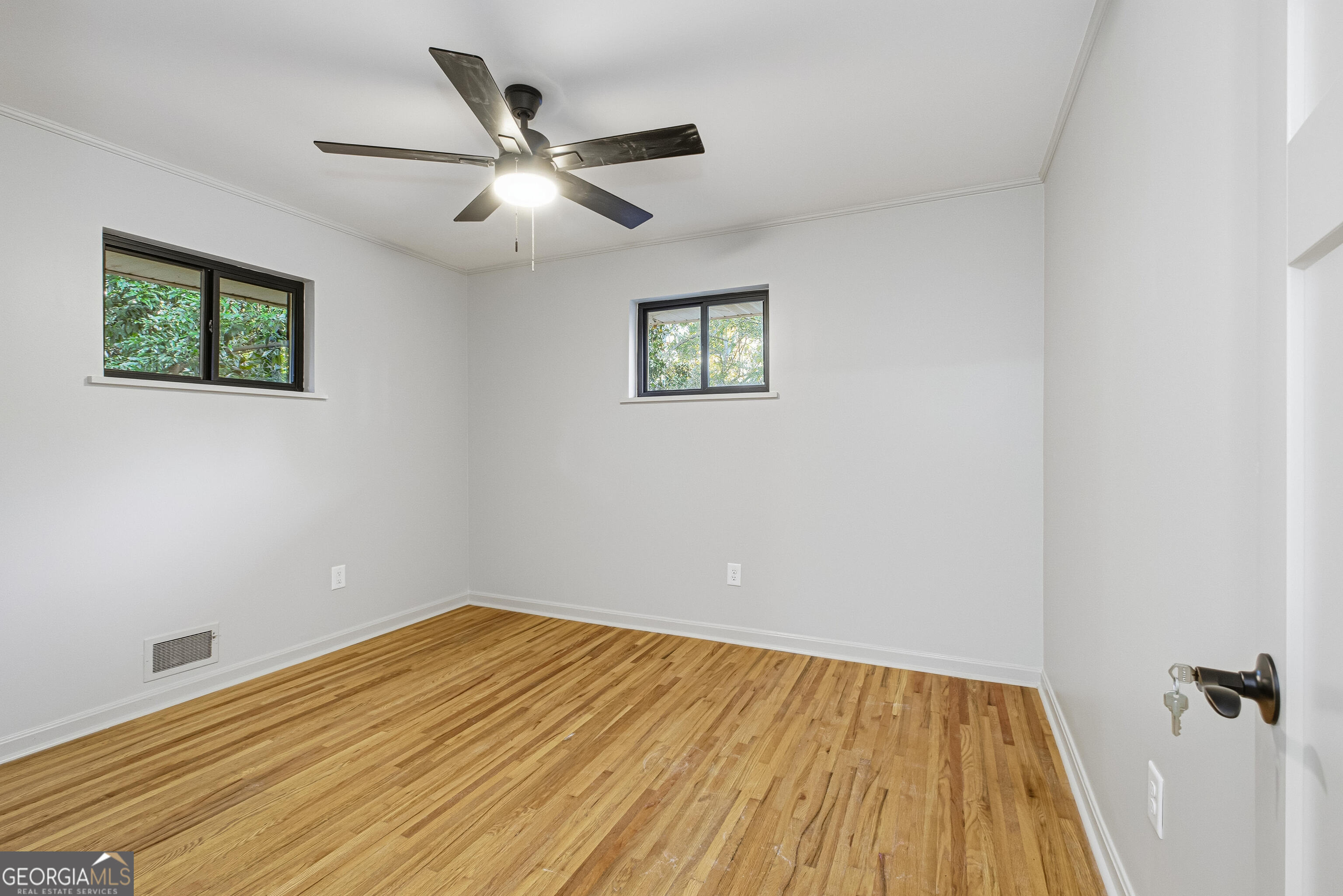 549 Park Street Place Property Photo 34