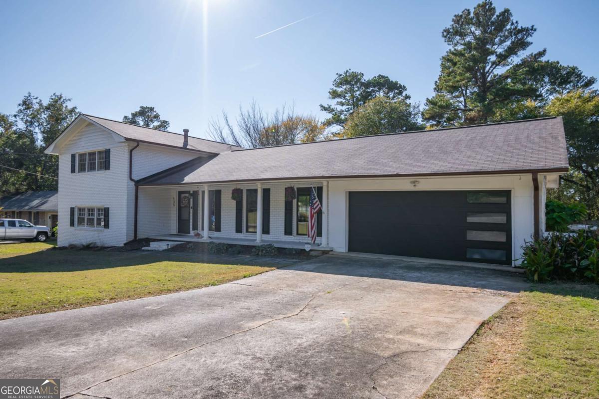 135 Tara Way Property Photo 1