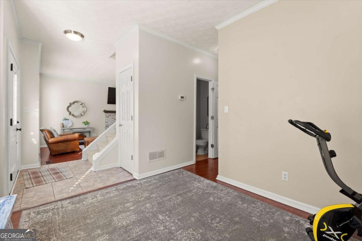 1020 Braelin Court Property Photo 3