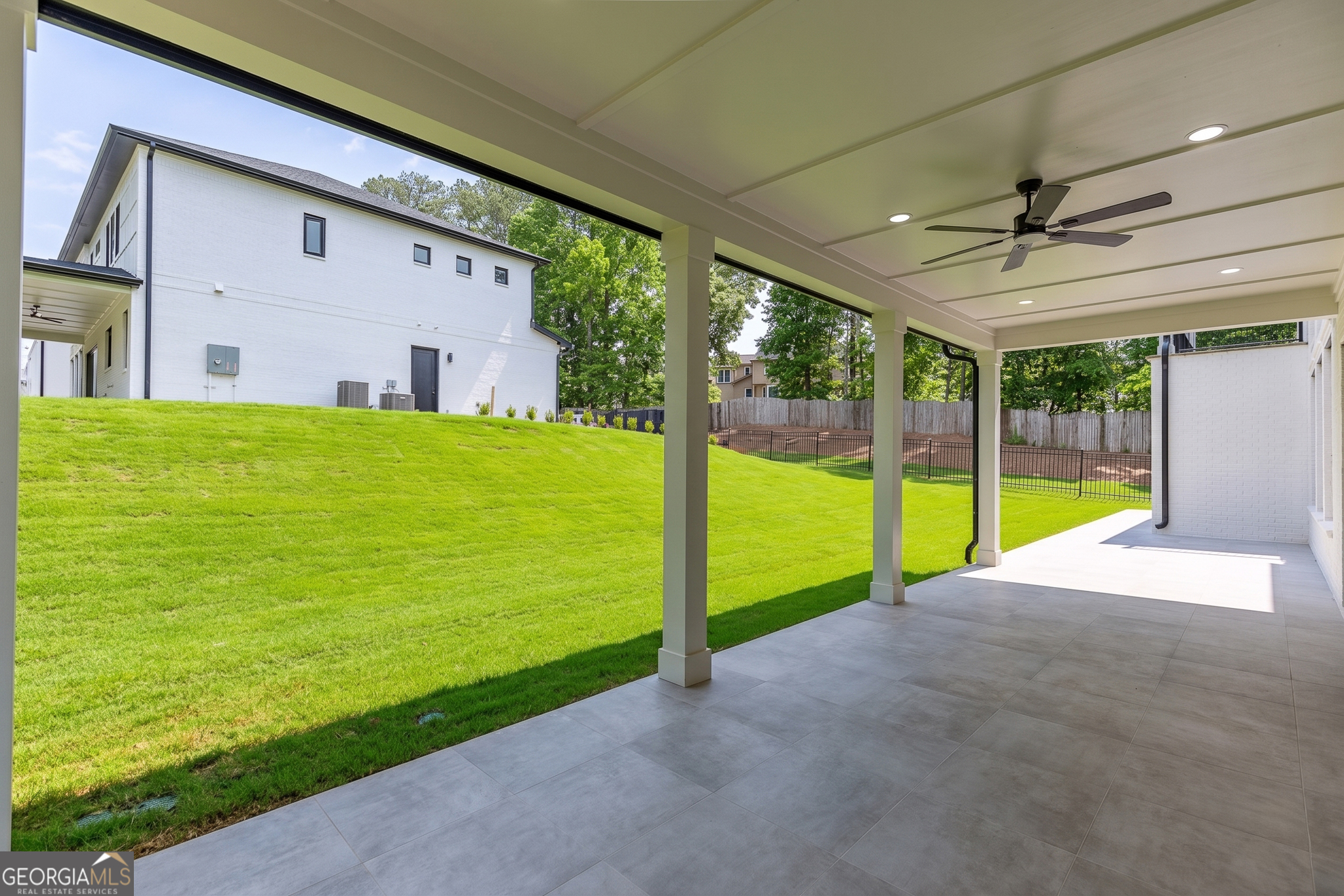 2709 Collins Hill Road Property Photo 9