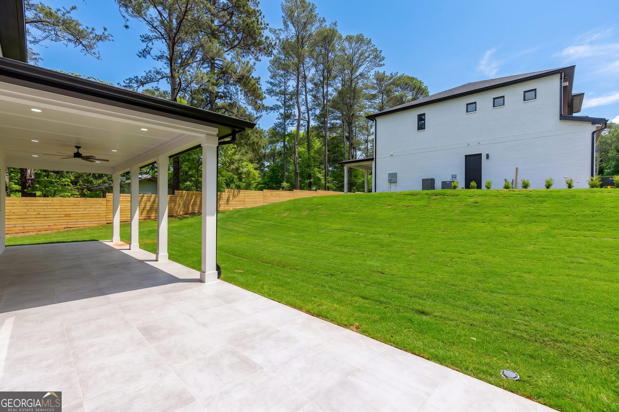 2709 Collins Hill Road Property Photo 10