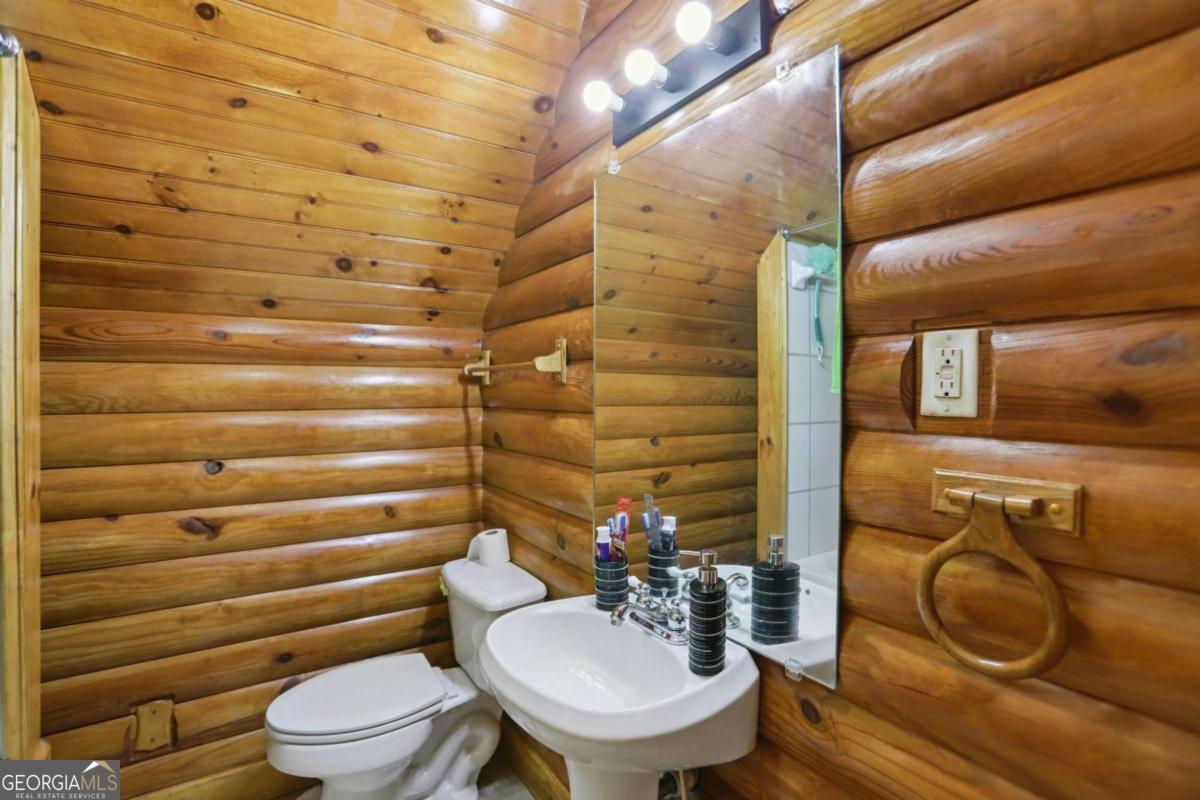 5467 Highway 162 S Property Photo 35
